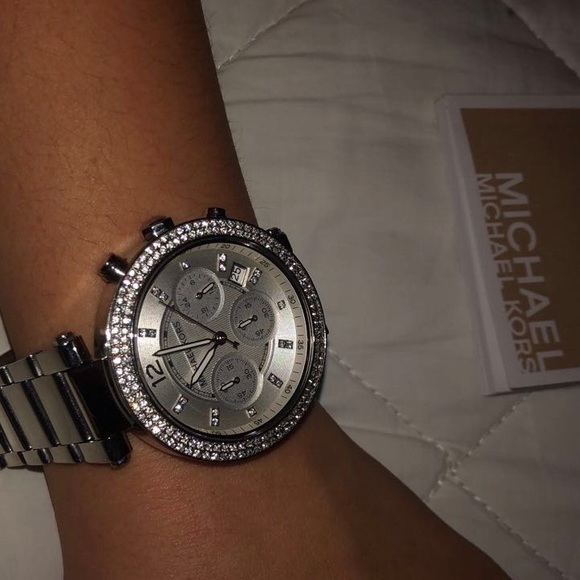 Michael Kors Women’s Watch - Picture 3 of 3